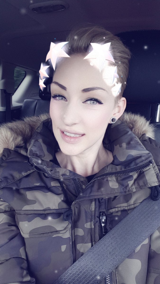 Goodmorning! On the road again 😊 #mondaymotivation #snap #princess #drivingtoanewdestination