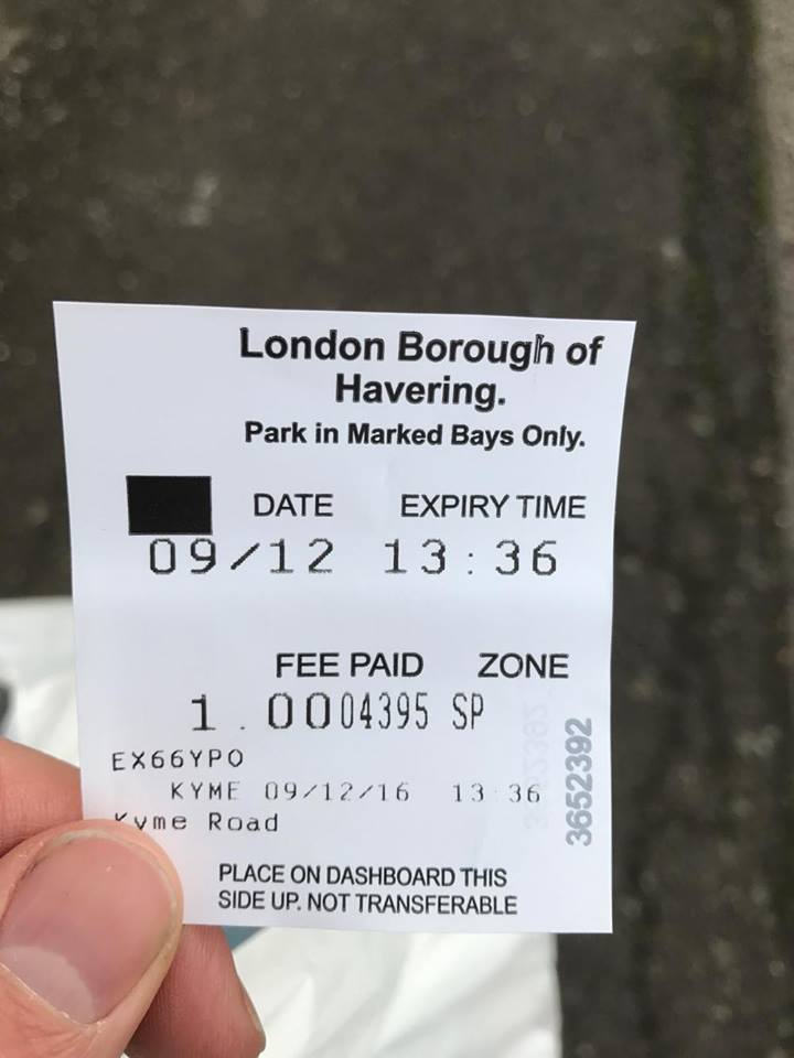 LeonidasOfS's tweet photo. @LBofHavering I couldn't enter a reg this time, it wouldn't allow to. Will I still get a parking ticket? The machine isn't working!!! https://t.co/cLzUtFFLNh
