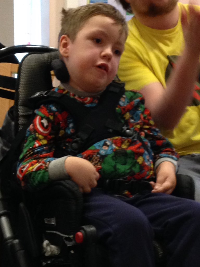 xmasforkids's tweet image. Fantastic morning with @AcornsHospice in the Black Country :) Amazing Christmassy atmosphere! #puppetpower #C4K2016