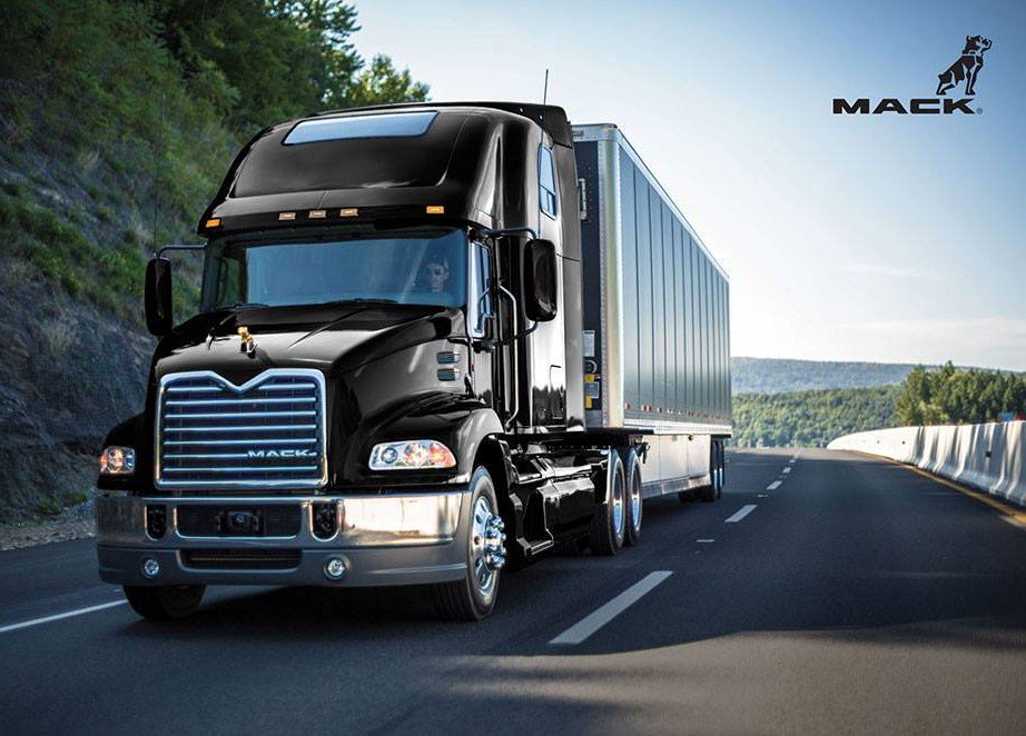 MackTrucksLATAM's tweet photo. Al volante de #MiMack la semana empieza mejor. ¡Ánimo! https://t.co/ySl6UZrq3b