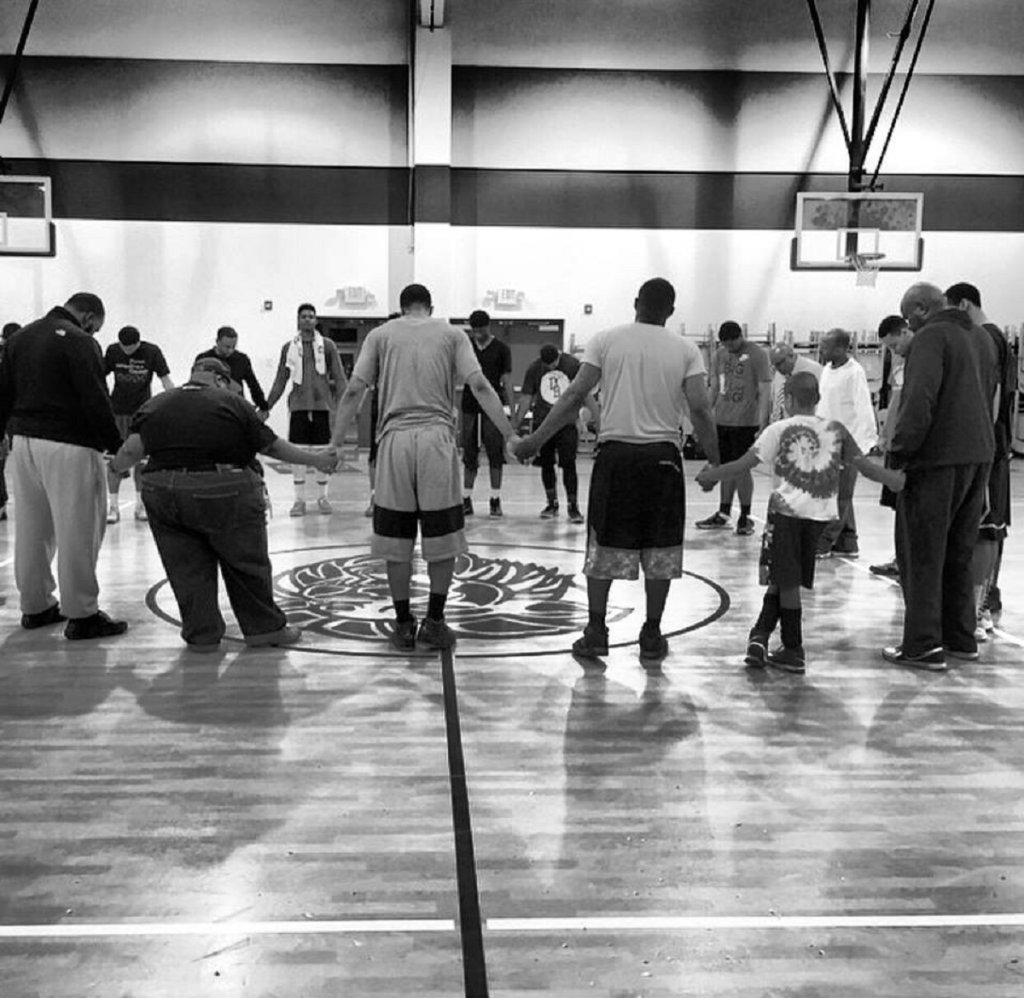 JGoodWithSports's tweet photo. @Circle_Of_Men are doing big things
#JGoodWithSports
Ball Is Life: Circle Of Men Athletics https://t.co/4HWShiAT3U https://t.co/FGMh5W91Jp