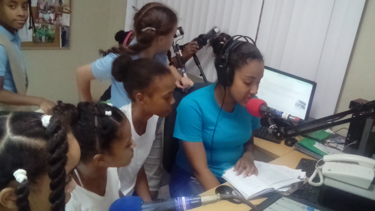 CTCRDO's tweet photo. ¡#CTCGuayabo Dulce realiza programa ‘Aprender te hace grande’ con los integrantes del Club de Radio de la comunidad!. https://t.co/qBnAYdGgRv