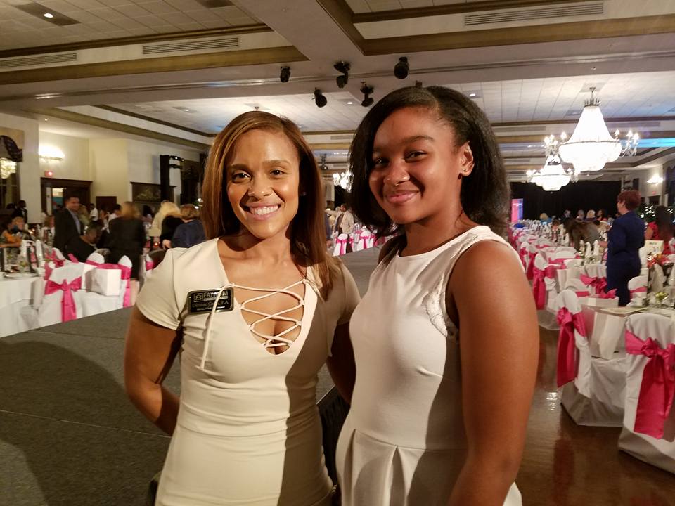 brinker_STEM's tweet image. US Venezuelan STEM parent, Desiree Grant, and her STEM Honors daughter, Diamond.  Desiree represented BEI on Azteca TV &amp;amp; Miami Herald.