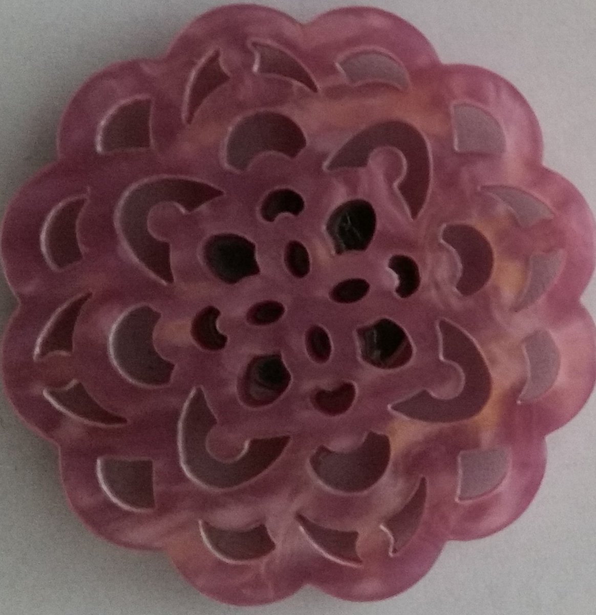 Jarfette's tweet photo. Check out our floral button on #MagnetButtonMonday - it goes great with the Rose Collection! #Jarfette https://t.co/wD35Pvhodz