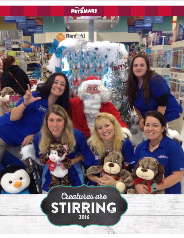 pattythetrainer's tweet photo. #petsmartevents #Santa2016 @1336 Destin, FL created over 200#inspiredbypet moments! @bamapetm https://t.co/R32KtzIuce