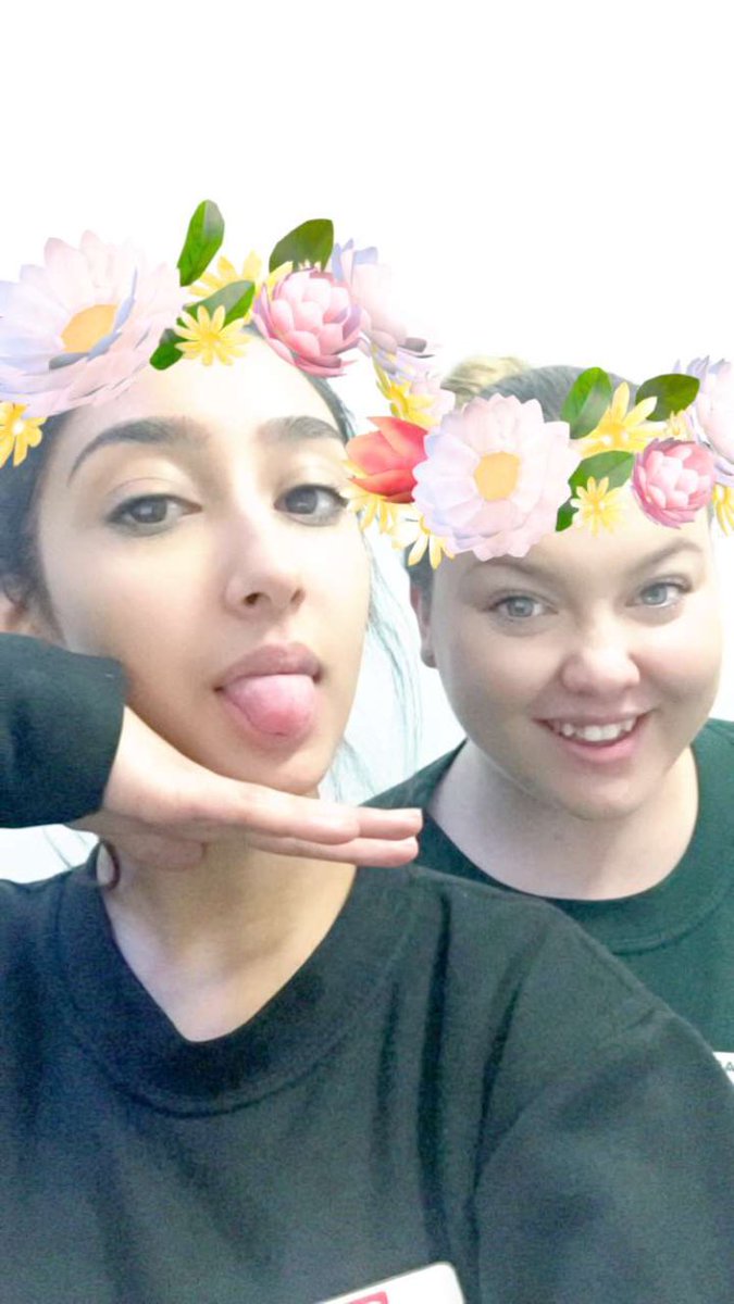 JessieL_Warren's tweet photo. Happy Birthday to possibly the vainest person I have ever met! Sunday's would be so boring without you! @rxebans Have the best day ever! Xx💕 https://t.co/1jIMwvZbl3