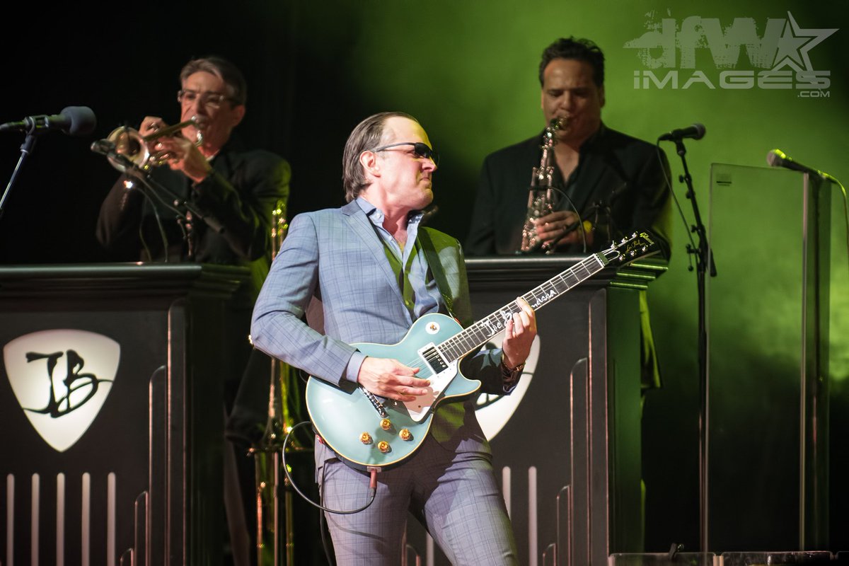 dfw_images's tweet photo. https://t.co/sBVNSmGBw5 <--- Joe Bonamassa show review DFW @VerizonTheatre @BonamassaLive #Blues #bonaseum #nerdville #dallastx https://t.co/2qVrGXe8V6