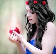 بعض الحكي؛؛
يرسم في القلب لوحة 🎨
وصاحبه بالرسم فنان
وبعض الحكي ...
يضمك .. وسط نبضه و رووحه ❤🎶
كأنه حضن .. بحجم أوطان #_,ن نبض_العراق_