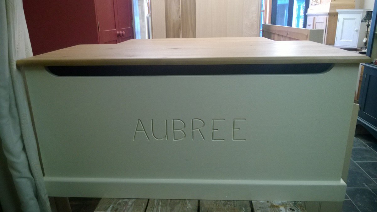 PrioryKitchen's tweet image. Check our our personalised childrens toy boxes for Christmas. Call 01493 662956 or email inpine@tiscali.co.uk #greatyarmouth #Christmas