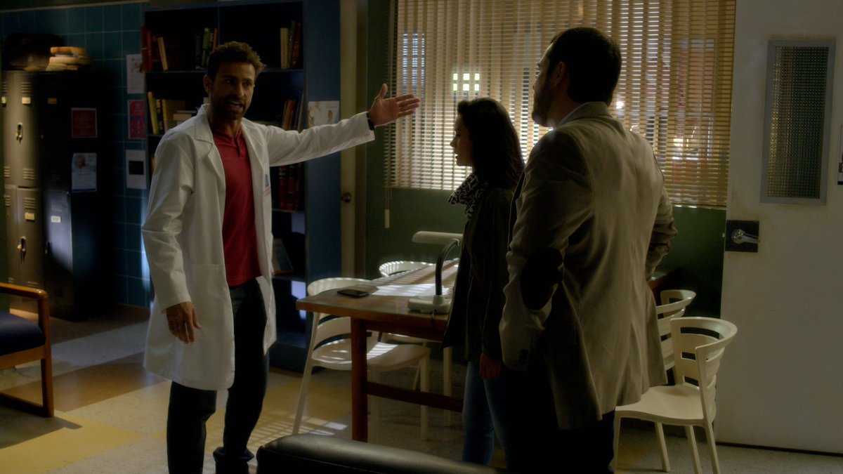 CanalRCN's tweet photo. El Dr Romero (@NovoaRafaell)  y Carolina (@PAOLAREYACTRIZ) confrontaron a Martino (@PabloRActor) en #SalaDeUrgencias https://t.co/AmUWcDebCA https://t.co/s7CKgXVPxU