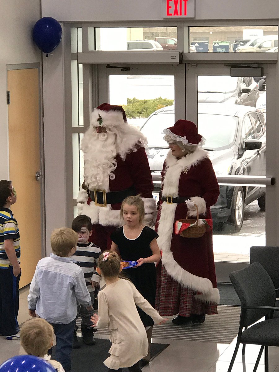 edlearnford's tweet image. @edlearnford Kids Christmas Party.  Face Painting, Bouncy Castle and Santa bringing Gifts makes for happy kids!