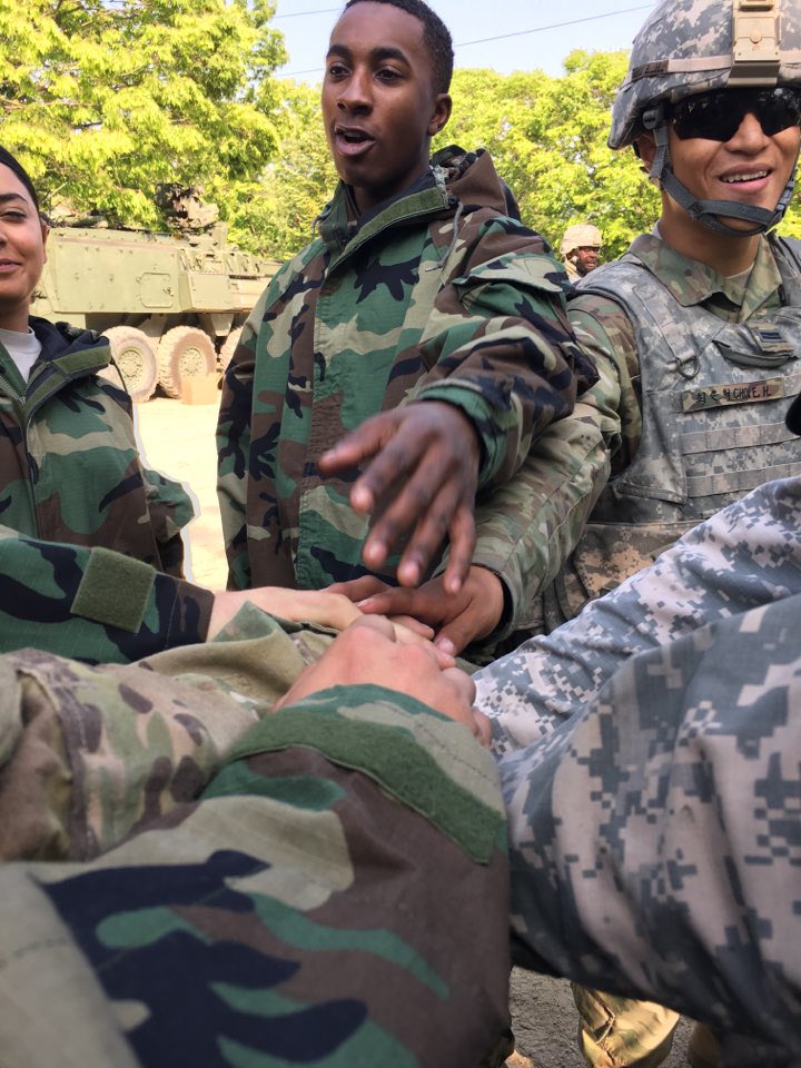 4thCBRN's tweet photo. That team sprit though...
#memorymondays #hailhydra https://t.co/cE9NVYifLP