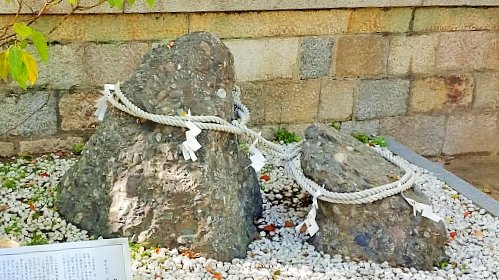 kenbunblog's tweet photo. 兵庫県神戸市中央区にある湊川神社（みなとがわじんじゃ）です。南北朝時代に湊川の戦いで没した楠木正成を祀る神社であり、地元では「楠公さん」と呼ばれて親しまれているそうです。 https://t.co/4U1bjx2qyk https://t.co/C8KgM2c2YR