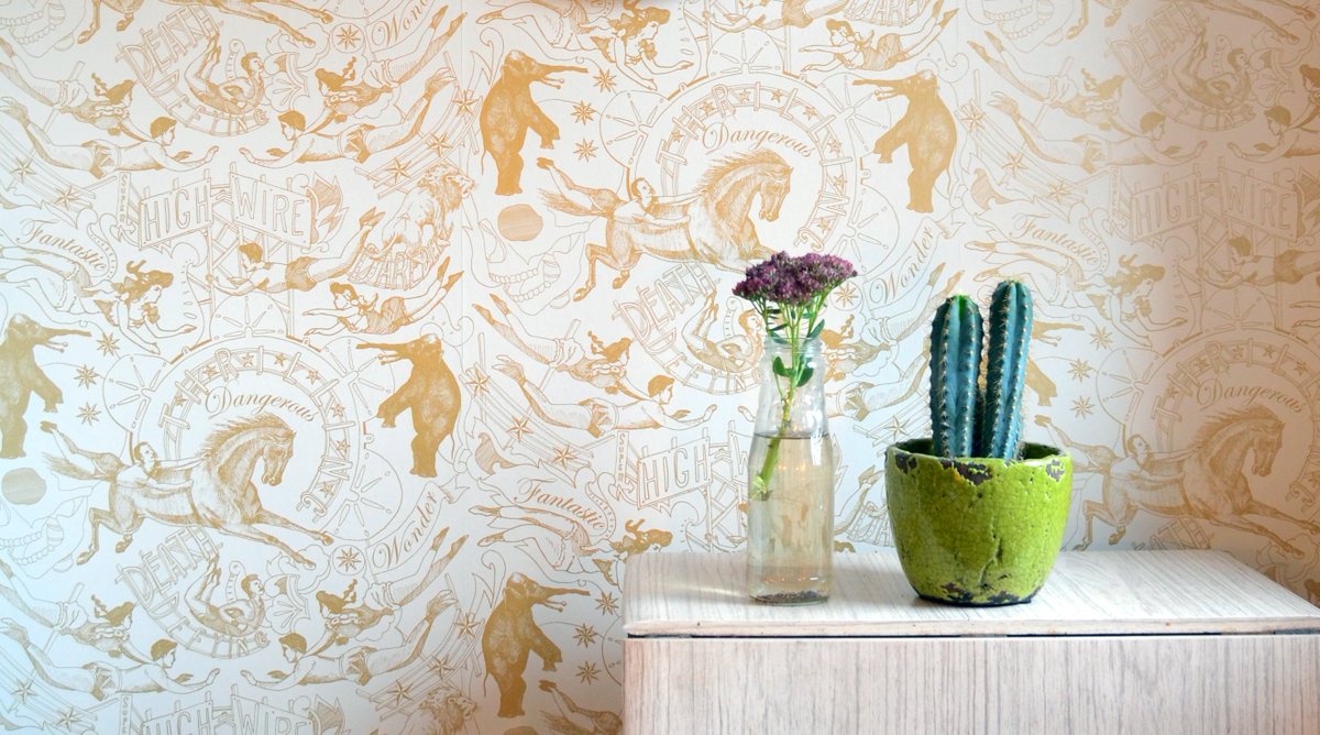 NTFentonHouse's tweet photo. Introducing @DanHeathStudio A British award winning wallpaper, textile and surface #designer whose work is on display as part of #Traces2016 https://t.co/xres4EJqWT