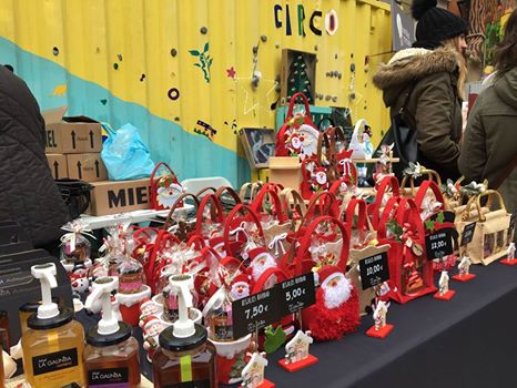 Ayer estuvimos otra vez pasando la mañana en el Mercado de las Armas.