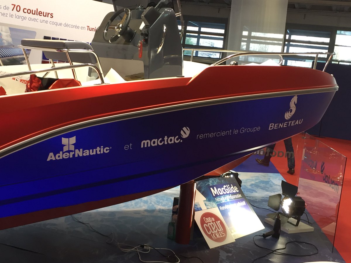 AderNautic_16's tweet photo. @AderNautic_16 et @MACtac_France  remercient @BENETEAU_France pour la location du bateau #nautic2016 #macglide #beneteau #mactac #merci https://t.co/xgXqoBLEQl