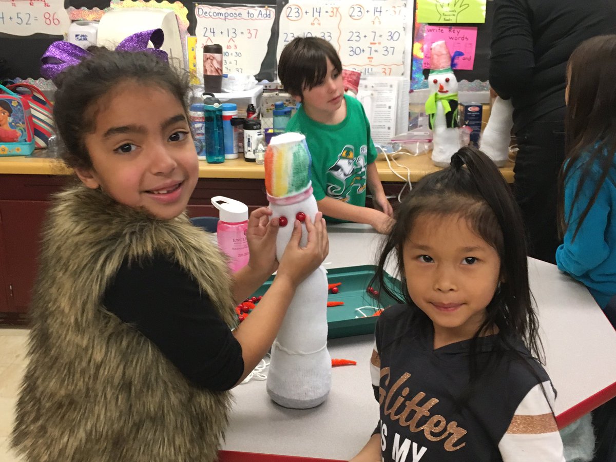 WOSnews's tweet image. &quot;The beautiful thing is no 2 snow people are exactly alike&quot; -Mrs. Chaudoir #mrsbartellWOS (shh--they&apos;re a surprise!)