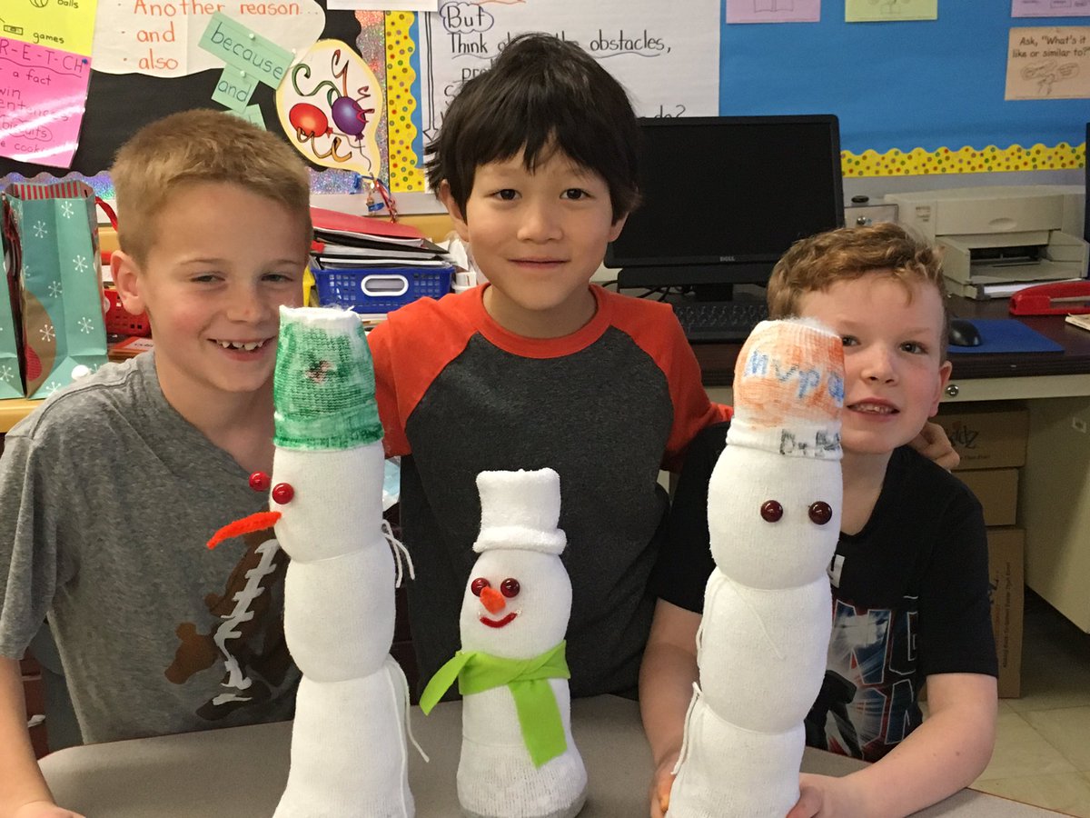 WOSnews's tweet image. &quot;The beautiful thing is no 2 snow people are exactly alike&quot; -Mrs. Chaudoir #mrsbartellWOS (shh--they&apos;re a surprise!)