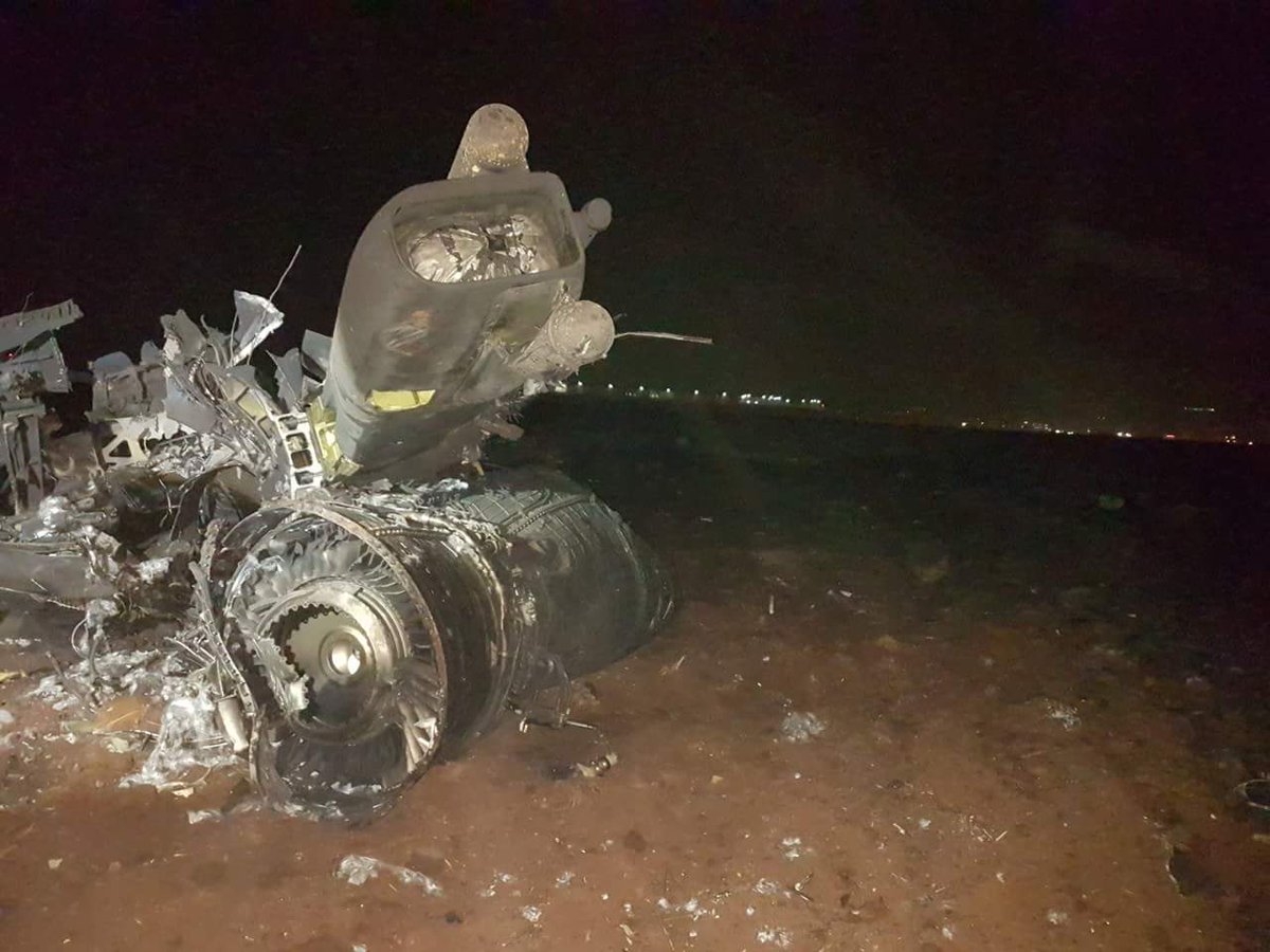 Amed'te düşürülen F16 savaş uçagını Gerillalar düşürmemişse en kötü ihtimal 'Amed Nıfır Anneleri İnsiyatifi' eylemi üstlenir.:))