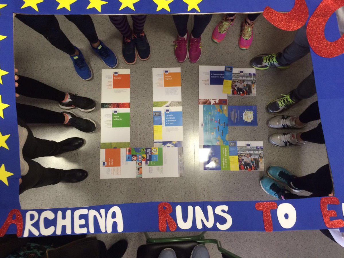EuropeDirectRMu's tweet photo. @ArchenaRunsToEU @EUMU_30 buen viaje y feliz y provechosa estancia en #Estrasburgo como ganadores de @euroscola2016 de #RegióndeMurcia https://t.co/ExFzvQwlBq