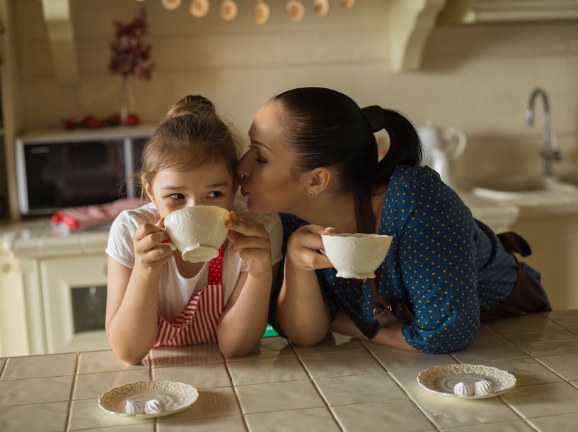 claralending's tweet photo. Want a kitchen perfect for cooking lessons (and kisses)? Become a Home Buying Master - https://t.co/g7dxjXmvvo https://t.co/w2FyCvKh1c