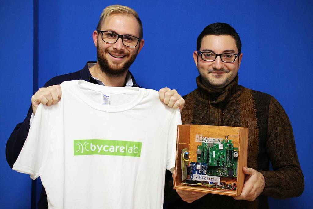BycareLab's tweet photo. E' un giorno importante per Bycare Lab, è nato il primo prototipo di #Bikeeper, il nostro … https://t.co/QBAC6AHz9j https://t.co/SMdDwnvbYv
