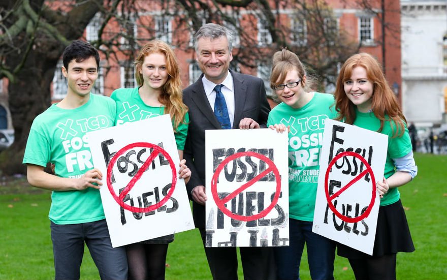 tcddublin's tweet photo. Delighted to be joining  600 organisations in Global #Fossilfuels #DivestInvest campaign. Need renewable future 4 @tcdsu &amp; @FossilFreeTCD. https://t.co/31u7m2qm8P