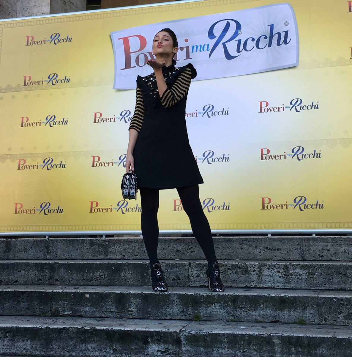 comelsmylight's tweet photo. No puedo estar más orgullosa de vos @lodocomello ❤ #PoveriMaRicchi https://t.co/6rBXqaghQp