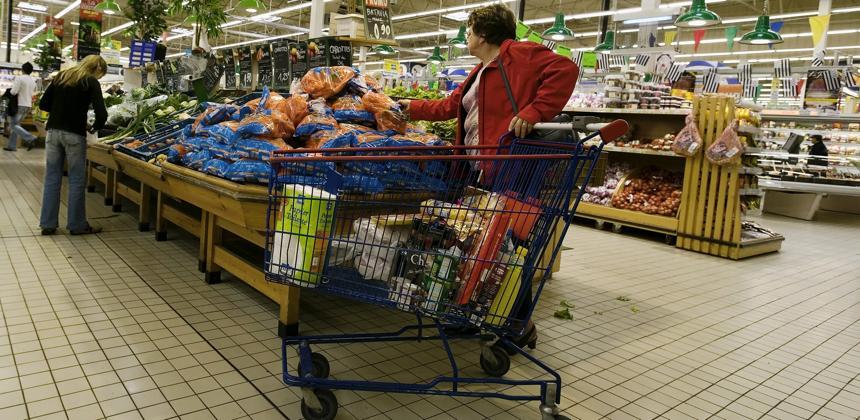 Chaîne alimentaire : Sur 100 €, moins de 7 servent à l’#agriculture - #Alimentation bit.ly/2hlE1UQ