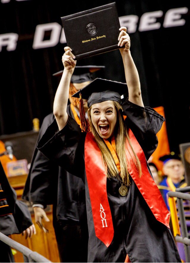 MerrillKSawyer's tweet photo. I made it on Oklahoma States official webpage....#almostfamous #okstategrad #mamaimadeit 🎓🙌🏼🍾🎉 https://t.co/gvhhddV2I0