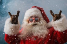 OurJobsRock's tweet photo. Who's putting their tree up and wrapping presents? We are here until 24th December so keep an eye out for more postings. #ourjobsrock #uk https://t.co/1UTqYwyXog