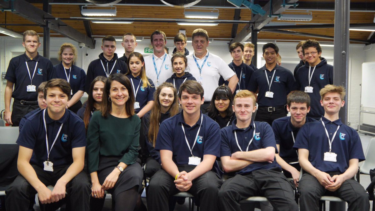 LeicesterColl's tweet photo. #LCBlog - @leicesterliz visited our @LCUPService learners on Friday to discuss Politics Read more: https://t.co/zRMSzGDInm … https://t.co/TC7pqqKCFo