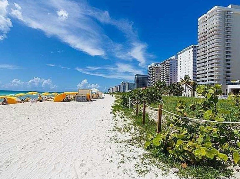 miamibroker's tweet photo. Deal of the Day! Miami Beach Oceanfront, 2/2, 1,220 s/f $799K https://t.co/73acsUOPEt #DealOfTheDay #CondoDeals #TodaysDeal #MiamiBeachCondo https://t.co/ifXWuGXWMZ