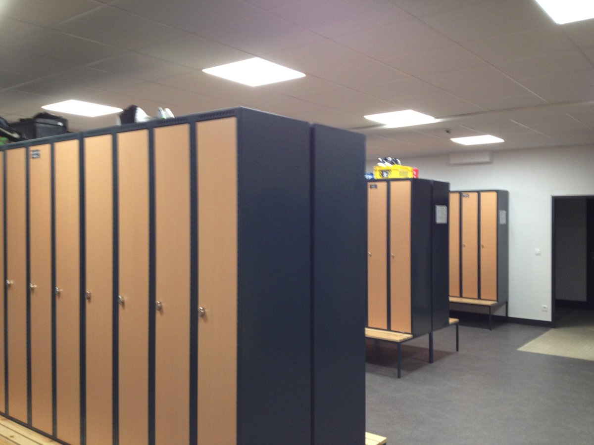 neversfm's tweet photo. #rugby #nevers Le nouveau centre de formation de l'@usonneversrugby a été inauguré. La visite est à réécouter sur https://t.co/ZBoAOXZBBv https://t.co/QSZZEuyCem