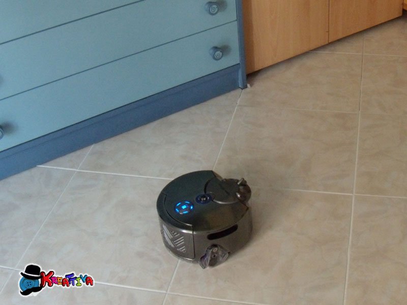 kreattivablog's tweet photo. Si parla di #dyson360eye chi non lo vorrebbe trovare sotto l'albero di #natale? https://t.co/xwb6tr3Jks #dysoniani @YourBrandCamp https://t.co/d09VykGIsg