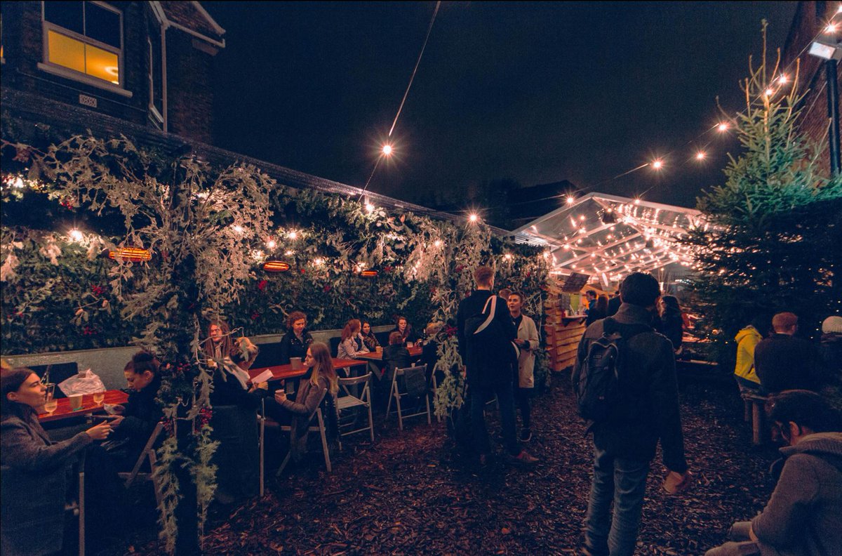 Need some #MondayMotivation?! Get a FREE drink at #Littlefeast in <a href="/MyShepherdsBush/">Shepherds Bush Market</a>: make ours a mulled wine! 🌲🌟 ow.ly/T9Se306RPS6