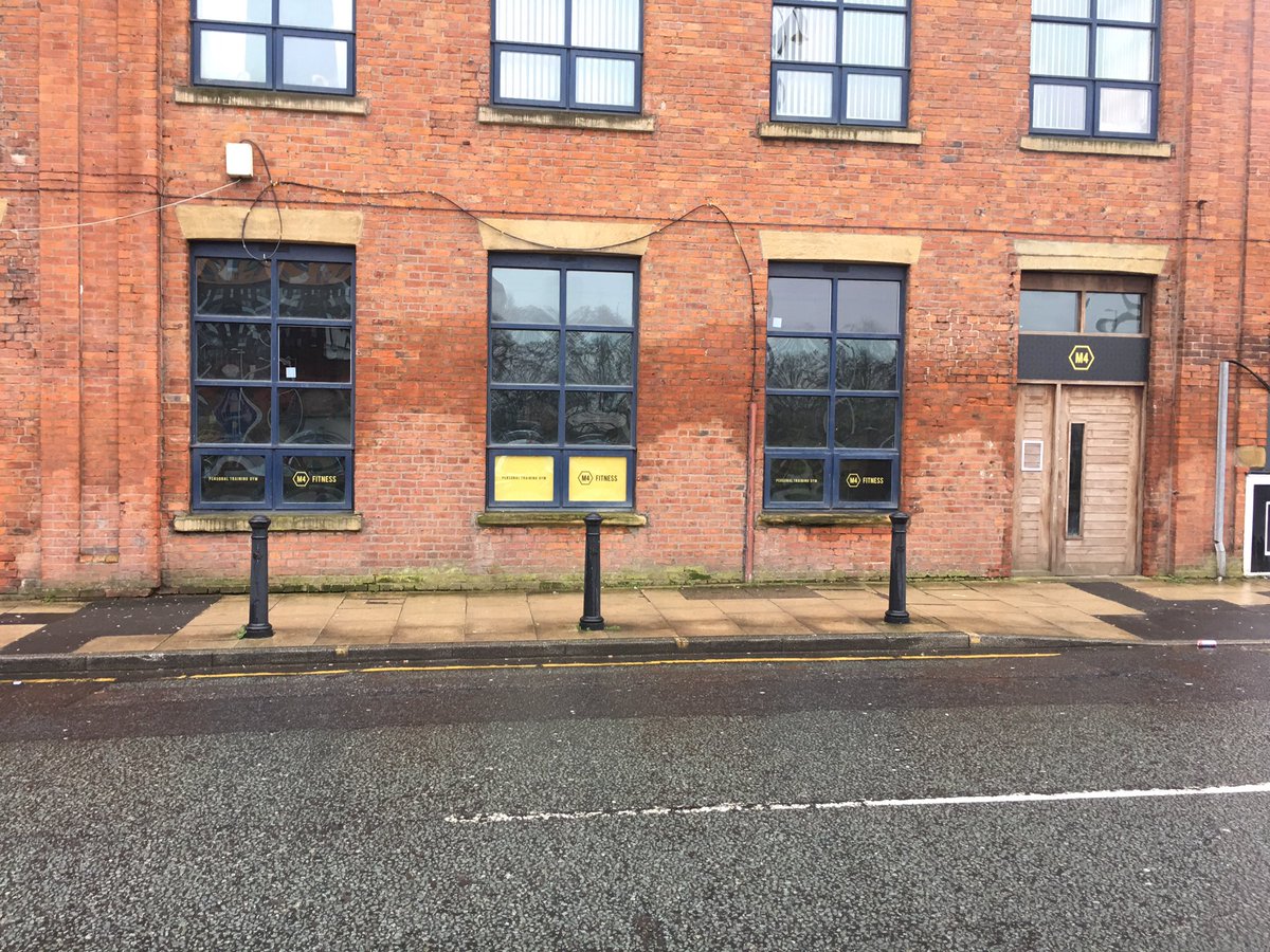 Greg1gg's tweet photo. @Inklovesprint thanks for the window vinyls &amp; thanks to @davefromjam for the design work #dreamteam https://t.co/D2hlcvrwbc