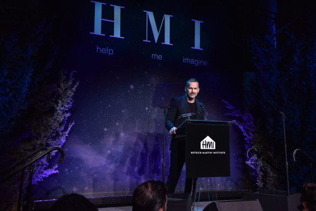 billybeanball's tweet photo. Great event @HetrickMartin. Thanks to everyone who is making a difference.
#EmeryAwards #HelpMeImagine
#lgbtq https://t.co/47sbCtsuwA