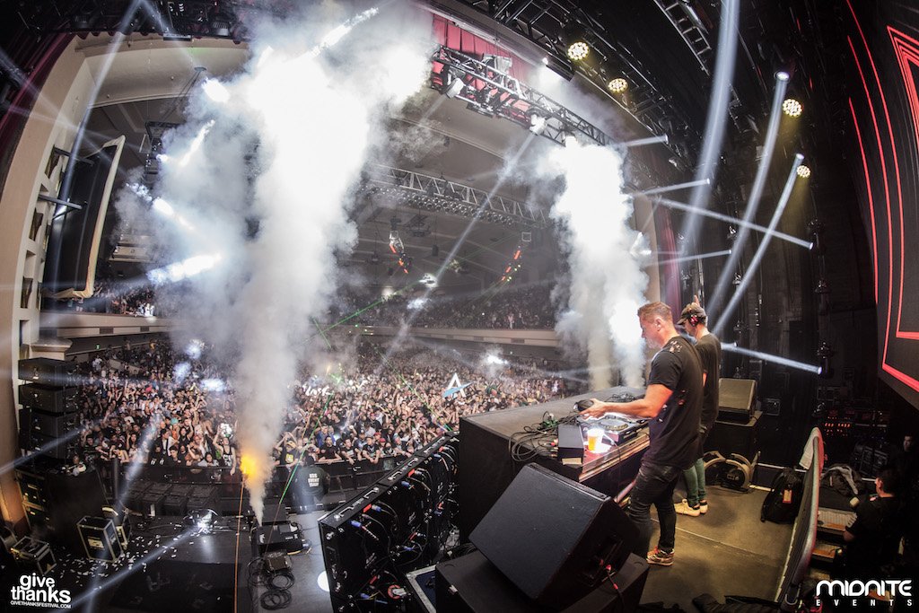 cosmicgate's tweet photo. Giving thanks in San Jose! #ThanksGivingFlashback @midniteevents https://t.co/IyWjmxqDlr
