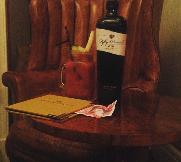 Its #Gin O'clock #GinLovers and door 12 on our #GinAdvent calendar is open! Tonight's tipple is <a href="/FiftypoundsVal/">Gin FiftyPounds VLC</a> with a Bloody Mary