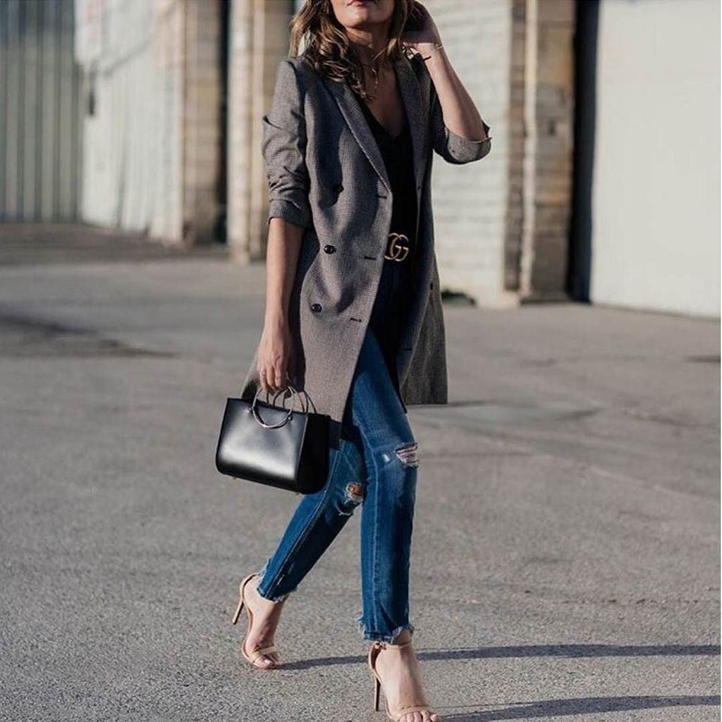 chloedigital's tweet photo. #CDBabe Sara of @stylemba went from being a full-time consultant to a full-time style publ… https://t.co/m38NsjFllQ https://t.co/Nk2SguUkpT