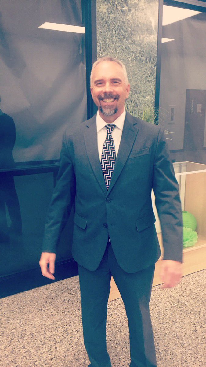 MandyAlm's tweet photo. @jmegwilson @steph__hutton "Social media is the intricate part of the way society communicates today!"-Mr. Cleveland#concordememphis #cccom https://t.co/EzJbFXol9e