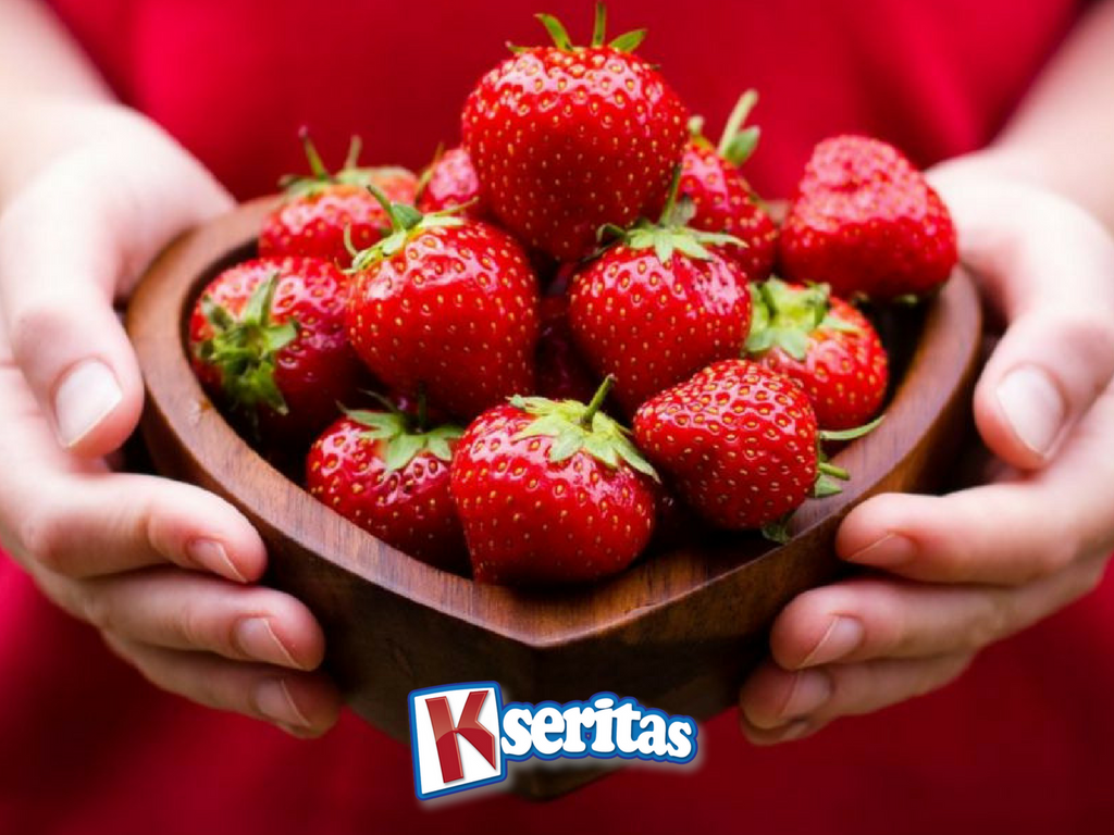 kseritas's tweet photo. El ácido salicílico de las fresas es muy bueno para eliminar las células muertas de la piel y estimular el blanqueamiento de esta. #Fresas https://t.co/Jy5Zlb96En