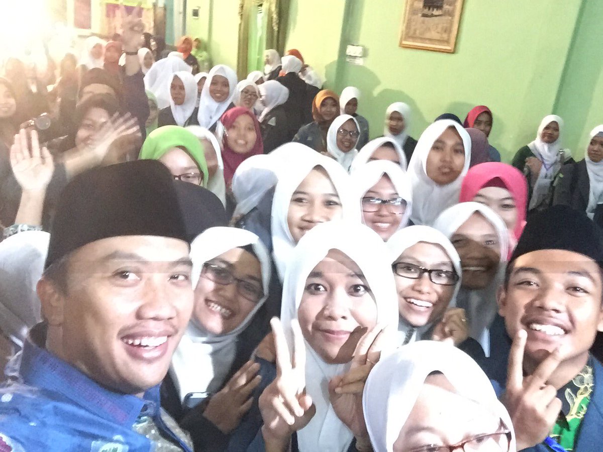 Imam Nahrawi (@imam_nahrawi) on Twitter photo Selamat konferwil IPNU-IPPNU JawaTengah di Brebes, jadilah generasi sejahtera lahir batin agar istiqamah dan kuat <a href="/pp_ipnu/">Pelajar Indonesia</a> @ippnu_org -IN Selamat konferwil IPNU-IPPNU JawaTengah di Brebes, jadilah generasi sejahtera lahir batin agar istiqamah dan kuat <a href="/pp_ipnu/">Pelajar Indonesia</a> @ippnu_org -IN