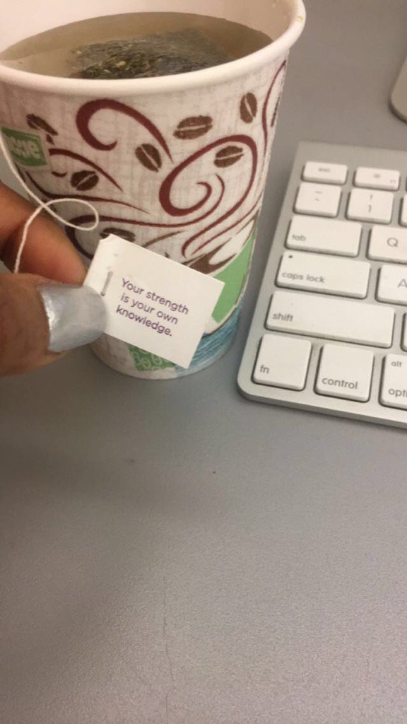 visionscometru_'s tweet image. #MessageDaily