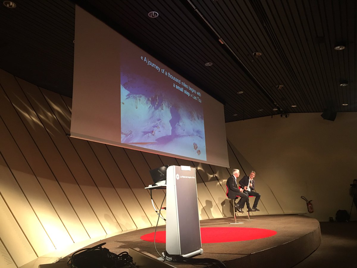 Greetings from le Palais de Congrès Paris