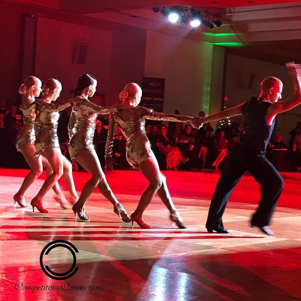 ProAmConnection's tweet image. The amazing @brooklyndancesportclub performing Fever at #holidaydanceclassic.  #ballroomda… ift.tt/2hwjSfm