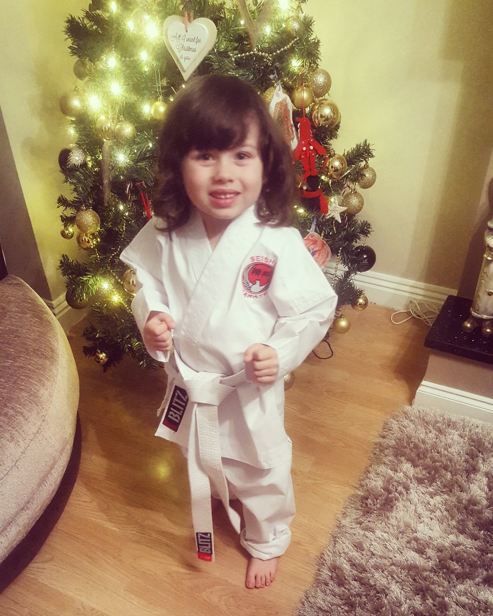 MorganKaelan's tweet photo. So proud of my son getting his first karate suite! He now thinks he's @WonderboyMMA #futureufc #ninja #proud! https://t.co/2dUerRc5BX