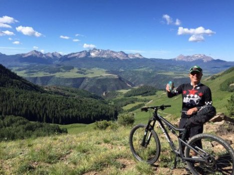 denverpost's tweet photo. Beer in Review 2016: Best in Colorado beer from Dave Thibodeau of @skabrewing https://t.co/Ff1YhP0jV1 @ByJohnFrank https://t.co/7GA9HU8D4Q