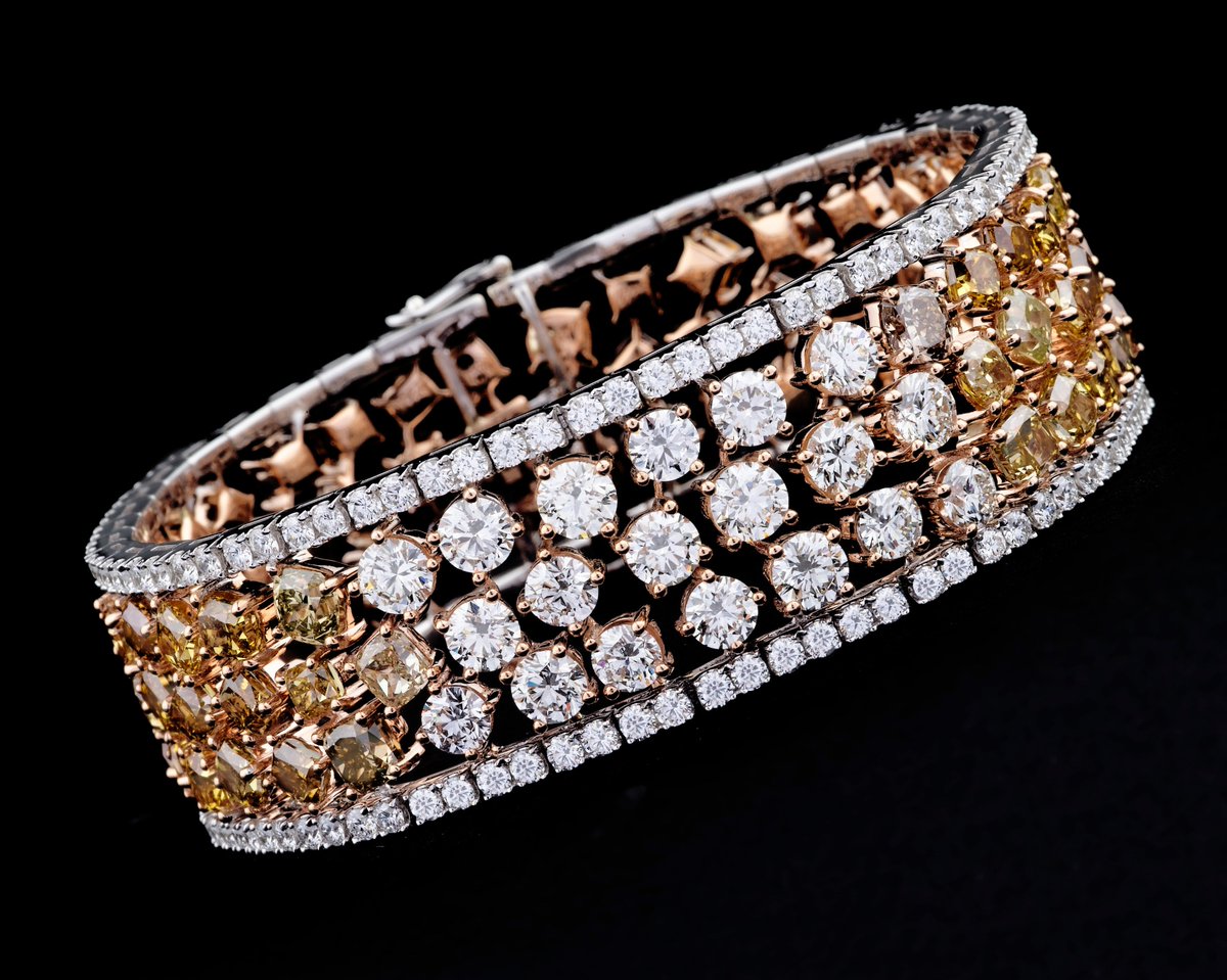 Get ready to watch her swoon! #TwilaTrue